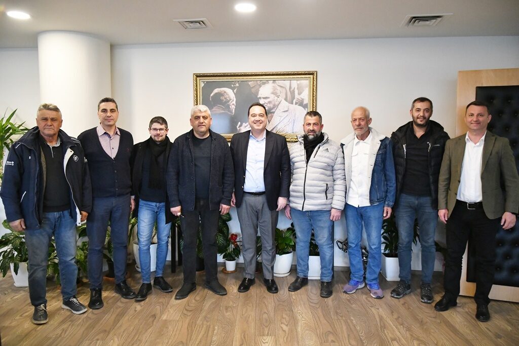 Akhisar Belediyesi, ilçede faaliyet gösteren 6 amatör spor kulübüne toplamda