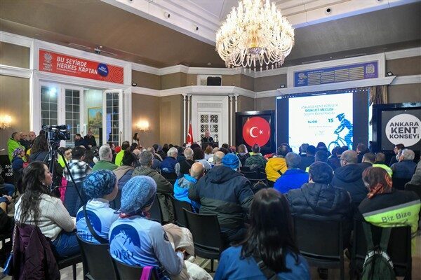 Genel kurulda Murat Görücü, Bisiklet Meclisi başkanlığına seçildi. Önceki başkan