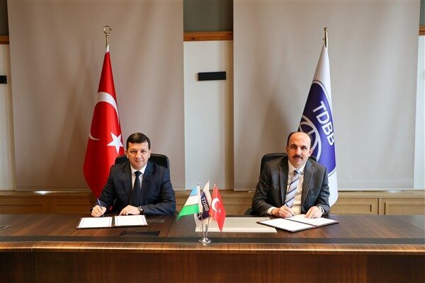  Ziyarette, Semerkand Büyükşehir Belediyesi ile Konya Büyükşehir Belediyesi arasında kardeş