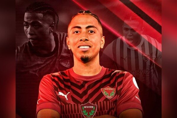 Atakaş Hatayspor, Honduraslı futbolcusu Rigoberto Rivas ile karşılıklı anlaşarak yollarını