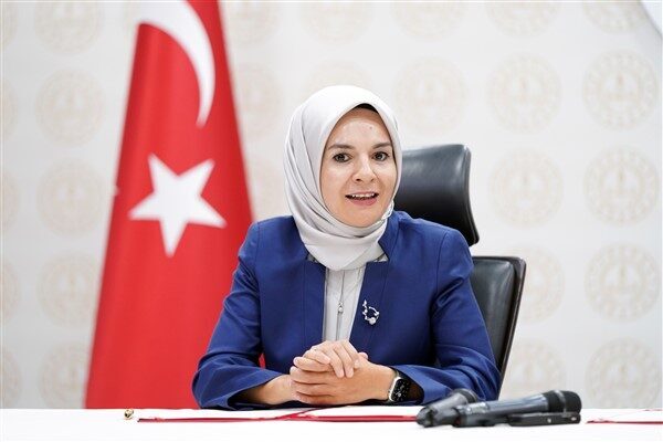 Aile ve Sosyal Hizmetler Bakanı Göktaş, yayımladığı mesajda “Benim için