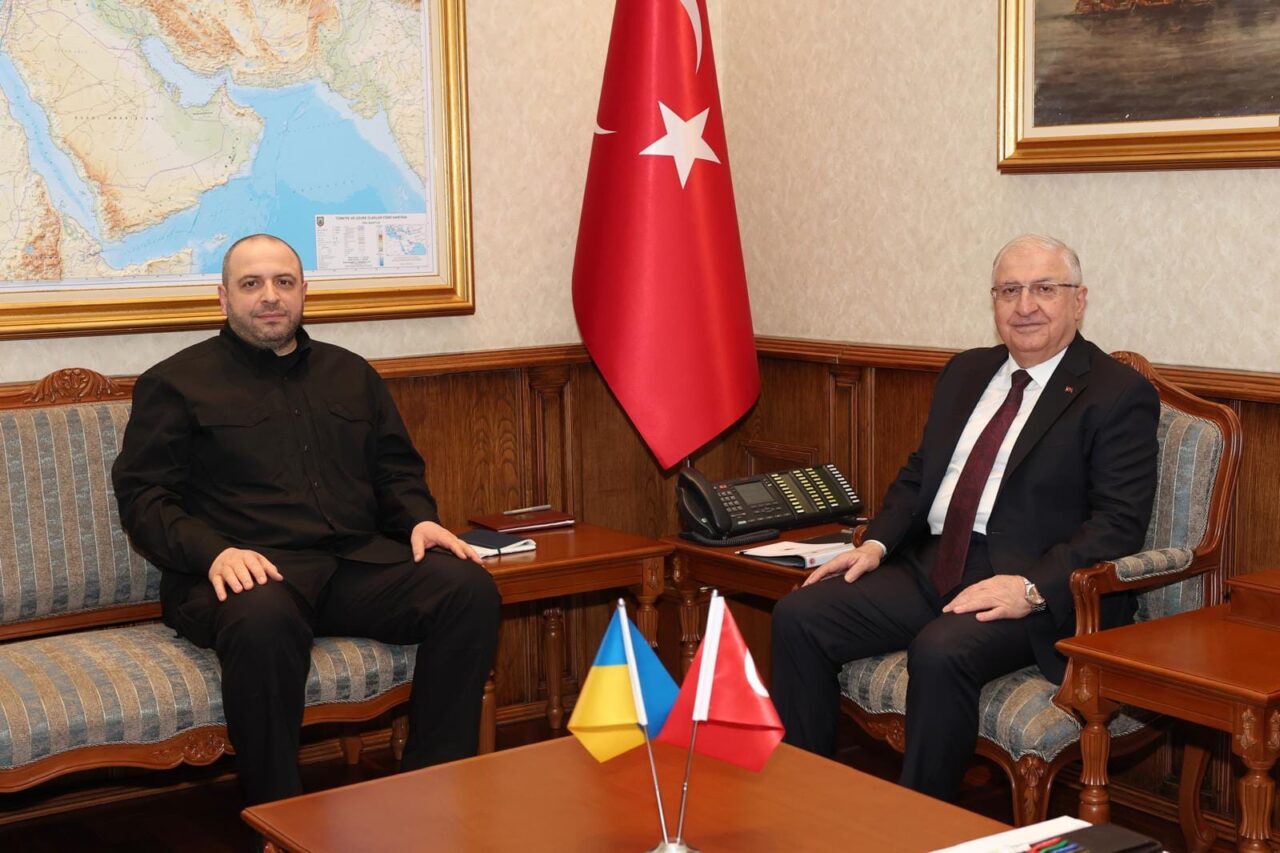 Milli Savunma Bakanı Yaşar Güler, Ukrayna Devlet Başkanı Volodimir Zelenskiy’nin Türkiye'ye