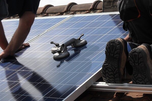 Kamuyu Aydınlatma Platformuna (KAP) yapılan açıklamada, şirketin, Alfa Solar Enerji