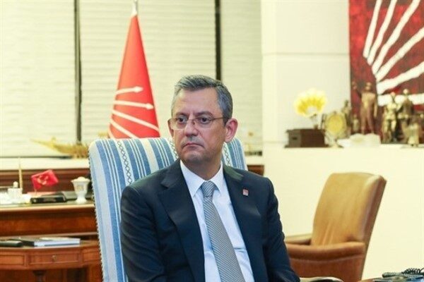 Cumhuriyet Halk Partisi Genel Başkanı (CHP) Özgür Özel, hayatını kaybeden