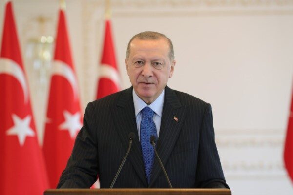 Cumhurbaşkanı Erdoğan, yayımladığı mesajda “Türkiye merkezli düşüncenin öncülerinden olan, ülkemizin
