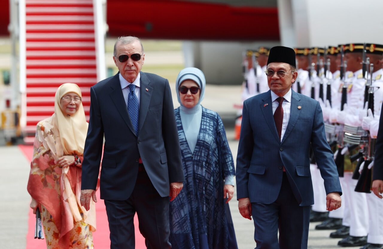 Cumhurbaşkanı Recep Tayyip Erdoğan, resmi temaslarda bulunmak üzere gittiği Malezya'nın başkenti