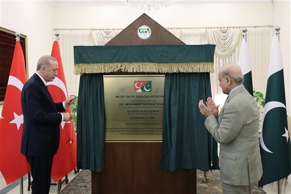 Cumhurbaşkanı Recep Tayyip Erdoğan'ın adının Pakistan'ın başkenti İslamabad'daki en işlek