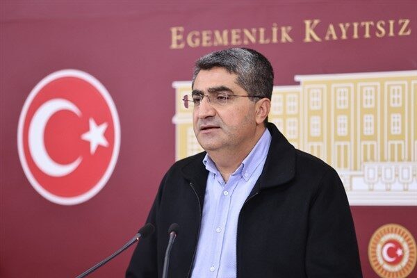 DEVA Partisi Genel Başkan Yardımcısı ve Mersin Milletvekili Ekmen, TBMM