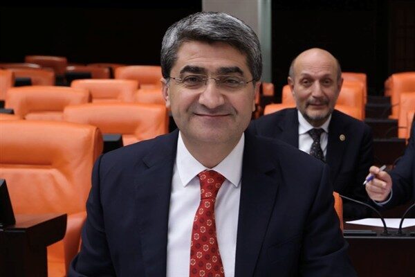 DEVA Partisi Genel Başkan Yardımcısı ve Mersin Milletvekili Mehmet Emin