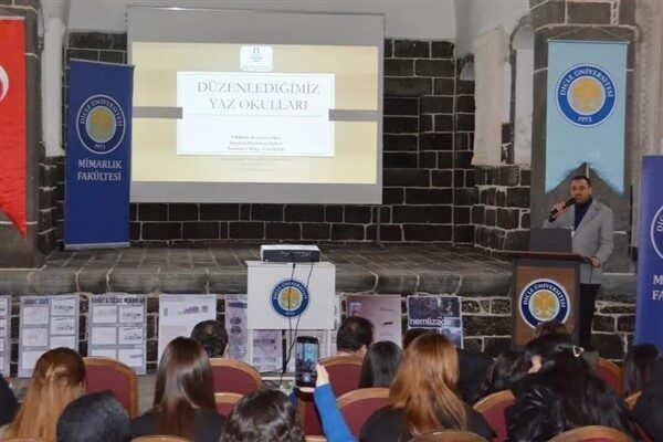 Çalıştay kapsamında, sokak sağlıklaştırma projelerinin kentsel yaşam üzerindeki etkileri ele