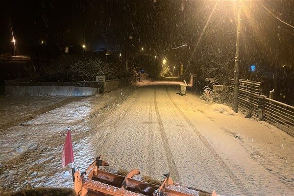 Eskişehir’in ilçelerinde etkili olan kar yağışı nedeniyle teyakkuz durumuna geçen Eskişehir