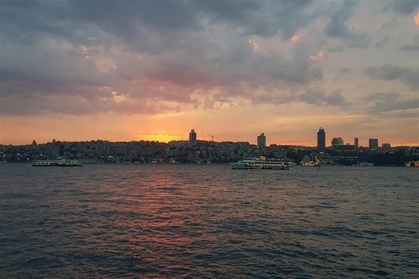 Ulaştırma ve Altyapı Bakanlığından yapılan açıklamada, "İstanbul Boğazı gemi trafiği,