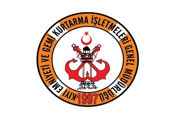 Kıyı Emniyeti Genel Müdürlüğü'nden (KEGM) yapılan açıklamada, Küçükyalı önlerinde pervanesine ağ