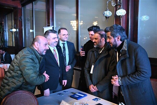 Otantik Club Hotel & SPA'da düzenlenen B2B toplantısında, turizm acenteleri,