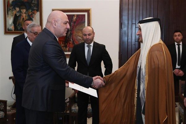 Büyükelçi Al Sani, Lübnan Cumhurbaşkanı'na Emir Şeyh Temim bin Hamad