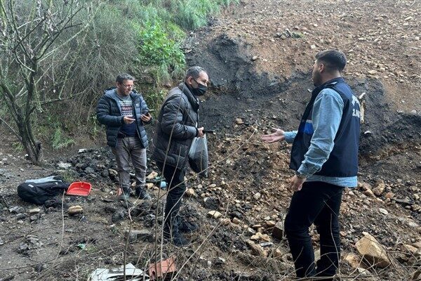 Saha denetimleri sırasında İzmir’den Manisa’ya kaçak endüstriyel atık taşıyan aracı