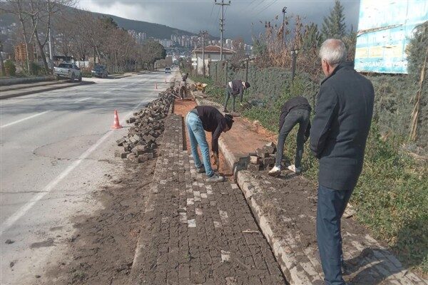 Fen İşleri Müdürlüğü ekipleri, Göl Yolu Caddesi boyunca 790 metrekarelik
