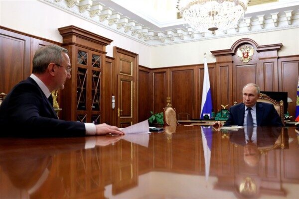 Rusya Devlet Başkanı Putin, Kaluga Bölge Valisi Vladislav Şapşa ile