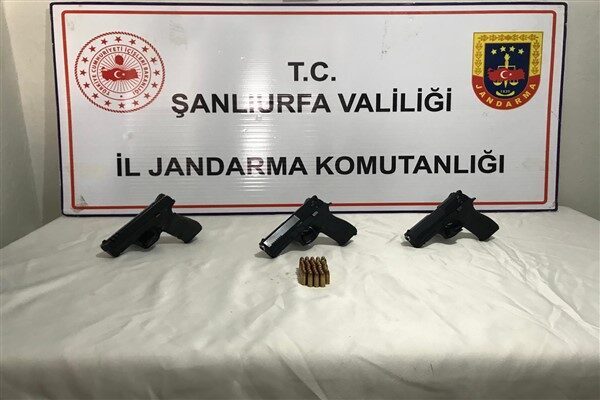 İlçe jandarma komutanlıkları tarafından yapılan aramalarda ruhsatsız uzun namlulu silah