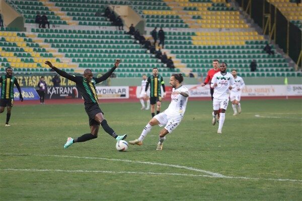 Trendyol 1. Lig’in 24. haftasında Şanlıurfaspor, sahasında Sakaryaspor’u konuk etti.