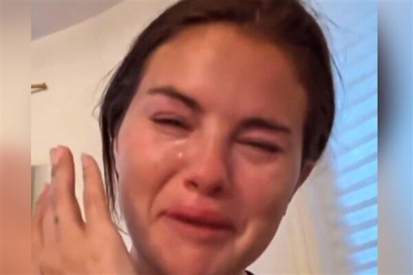 Selena Gomez, videoda Donald Trump'ın öncülük ettiği Amerikan sınırındaki göçmenlerin