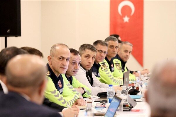 İçişleri Bakanı Ali Yerlikaya, Elektronik Denetleme Sistemlerinden (EDS) toplam, 777