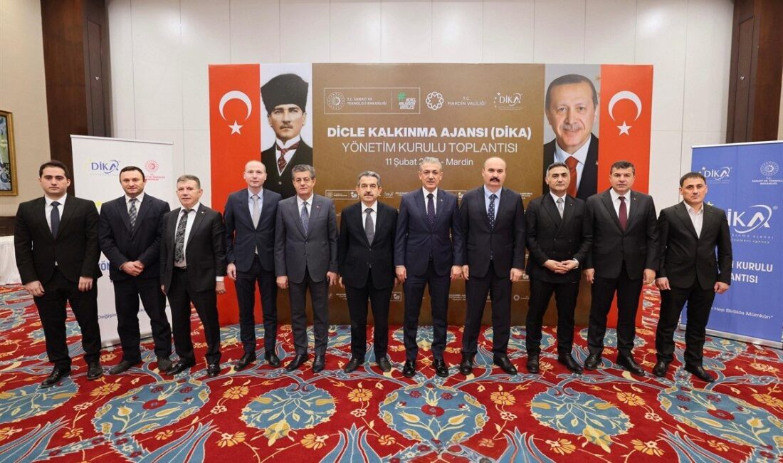 Valilikten yapılan açıklamaya göre, Batman Valisi Ekrem Canalp, Mardin Valisi