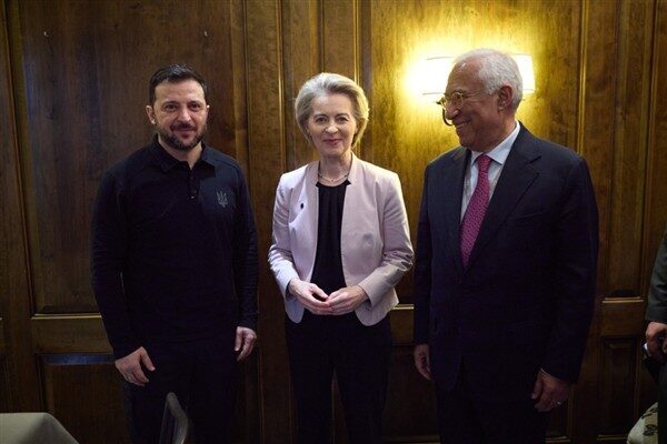 Ukrayna Devlet Başkanı Zelenski, Avrupa Birliği (AB) Konseyi Başkanı Antonio