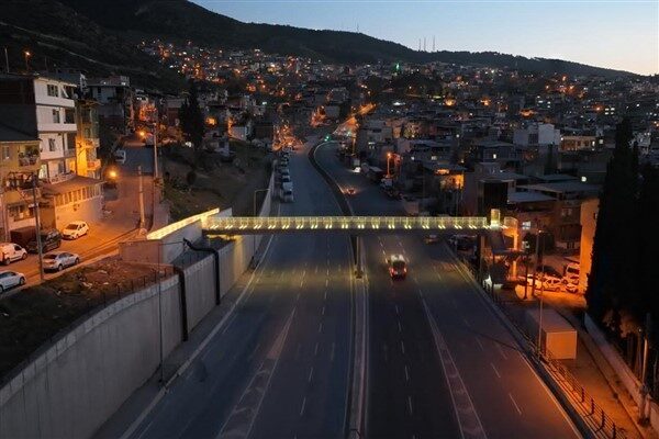 Konforlu ve güvenli ulaşım için yatırımlarını sürdüren İzmir Büyükşehir Belediyesi,