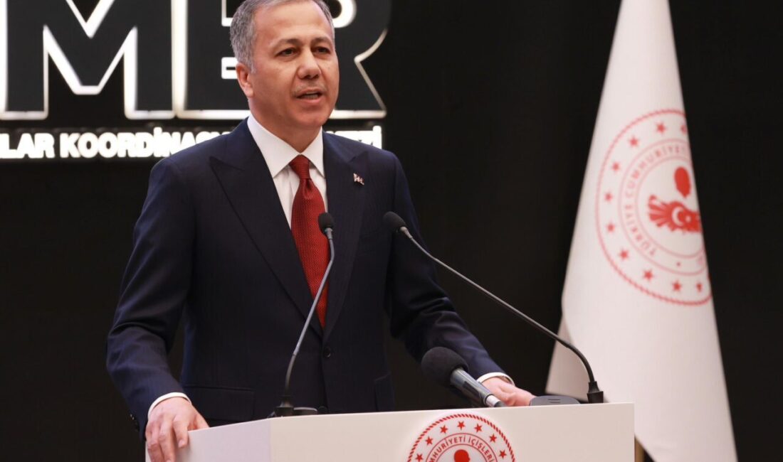 İçişleri Bakanı Yerlikaya, Anayasa’nın 34. Maddesinde yer alan "Herkes önceden