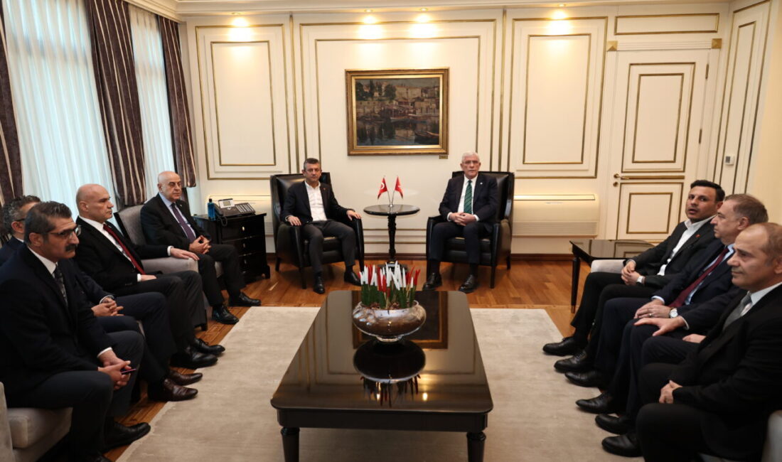 İYİ Parti Genel Başkanı Müsavat Dervişoğlu, İstanbul Büyükşehir Belediye Başkanı
