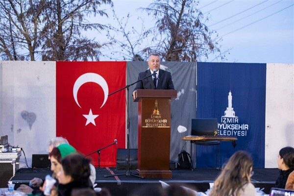 Başkan Tugay, "Bugün başkasına reva görülen hukuksuzluk, yarın herkese aynı