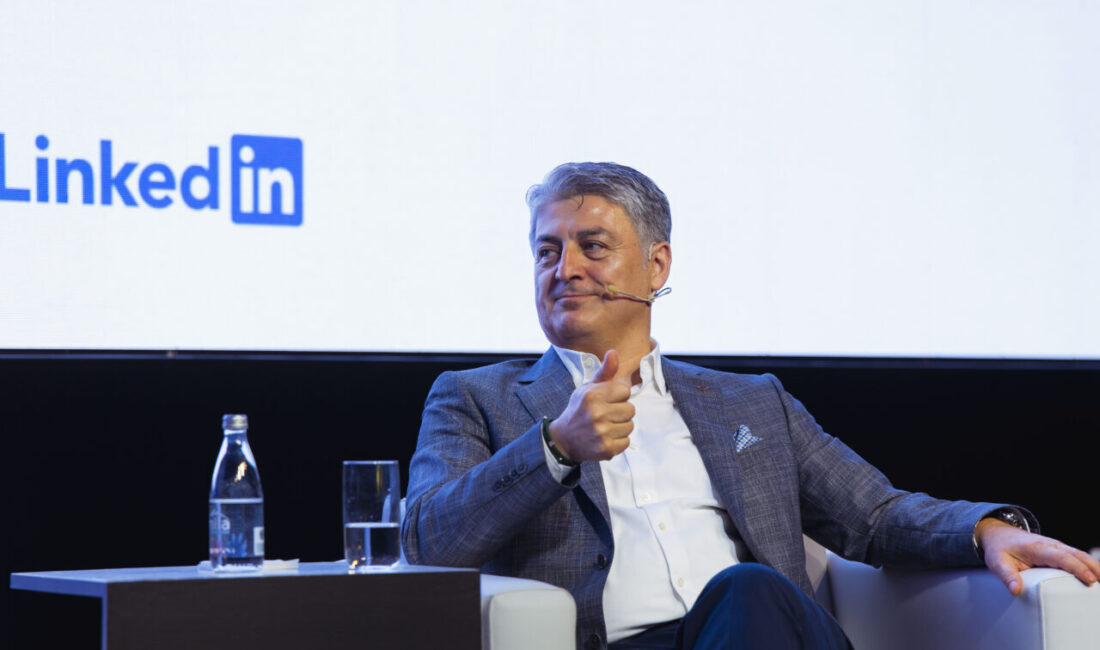 LinkedIn ev sahipliğinde “Yapay Zeka Çağında İnsanın Gerçek Gücünü Keşfetmek”
