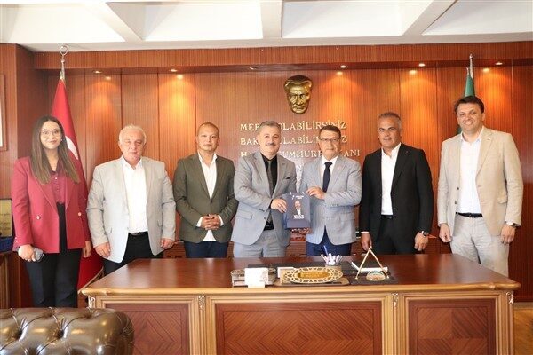 Ziyarette, Bursa esnafının karşı karşıya kaldığı ekonomik sıkıntılar, çözüm önerileri
