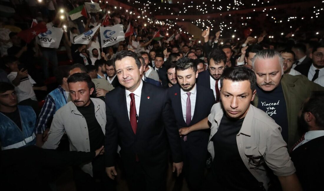 Saadet Partisi Genel Başkanı Mahmut Arıkan, etkinlikte İstanbul’un fethinin zulmün