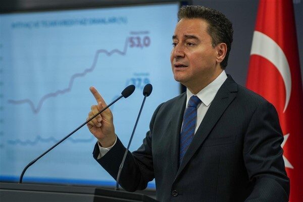 Babacan, komisyon kurulmasının önemli olduğunu ancak yapısının işlevsel olması gerektiğini