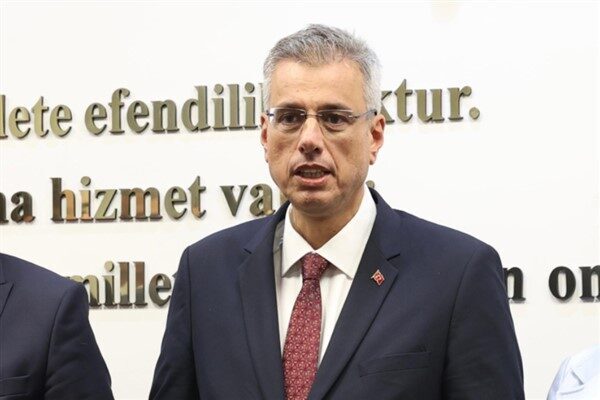 Sağlık Bakanı Dr. Kemal Memişoğlu, Dünya Ebeler Günü nedeniyle mesai