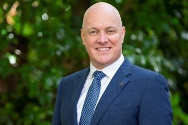 Vietnam’a gerçekleştirdiği ziyarette tanıttığı Rockit Apples şirketinin Hawke’s Bay’deki tesislerini
