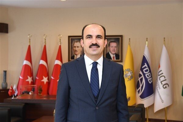Güçlü bir toplumun inşasında en önemli payın annelere ait olduğunu