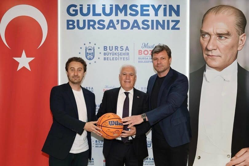 Bursaspor Yörsan Başkanı Sezer Sezgin, Bursaspor Teknik Direktörü Ertuğrul Sağlam ile