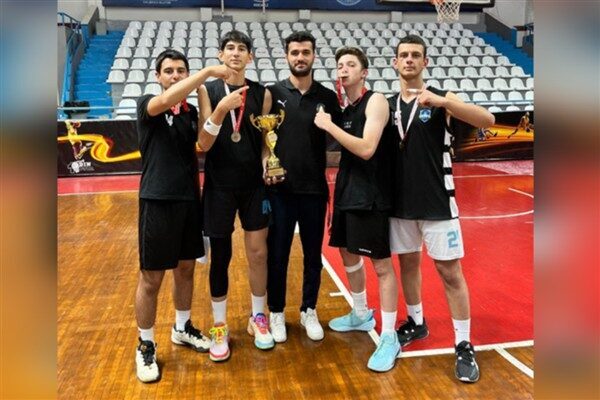Çayırova Belediyesi Eğitim Spor Kulübü sporcuları, Gençlik ve Spor Bakanlığı