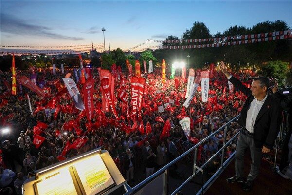 Cumhuriyet Halk Partisi (CHP) Genel Başkanı Özgür Özel, İstanbul Pendik