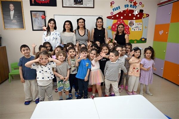 Çukurova Belediyesi Sağlık İşleri Müdürlüğü’nün uzman diyetisyeni ve fizyoterapisti, Gülen