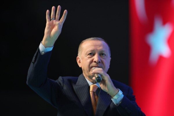 Cumhurbaşkanı Recep Tayyip Erdoğan, restorasyonu tamamlanan tarihi Gümrükçü İshak Ağa