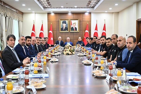 Toplantının açılış konuşmasını yapan Diyarbakır Valisi Murat Zorluoğlu, şehirde ve