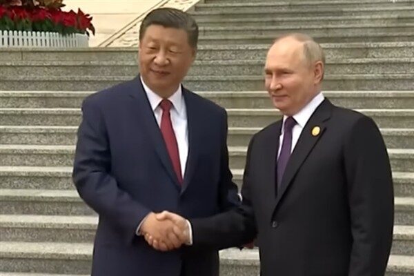 Çin Devlet Başkanı Xi Jinping, Venezuela Devlet Başkanı Nicolas Maduro