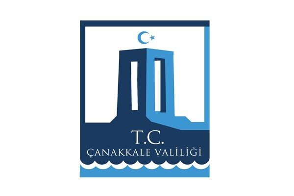 Çanakkale Valiliği'nden yapılan açıklamaya göre, Çanakkale-Ezine yolu Anıtyağ Mevkii ilerisinde