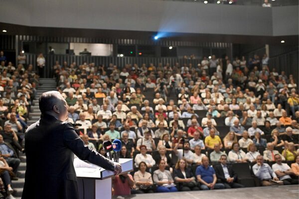 Gazeteci-yazar Merdan Yanardağ ile Anayasa Hukukçusu Prof. Dr. Süheyl Batum’un