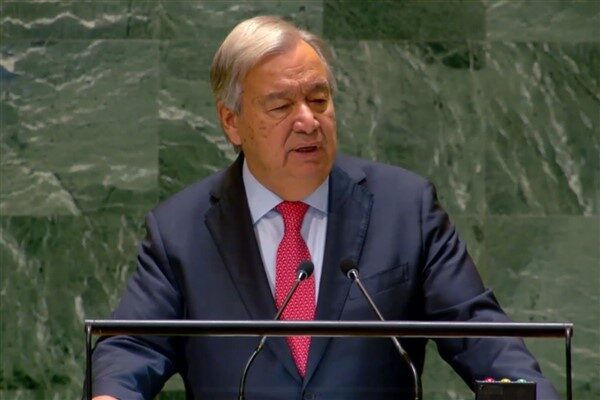 BM Genel Sekreteri Guterres, BM Mavi Miğferleri’nin, ülkelerin çatışmadan barışa