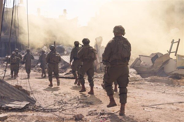 IDF’den yapılan açıklamada güvenlik güçlerinin, Nablus'ta Nur Bitavi'yi tutuklamak için
